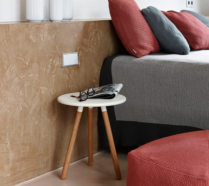 The Decorators: Masuta/taburet Cane-line Area Teak w/White