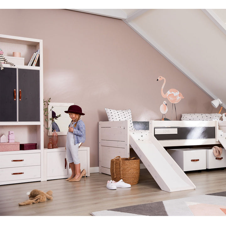 The Decorators: Biblioteca pentru copii, lemn de pin, 197x66.6 cm