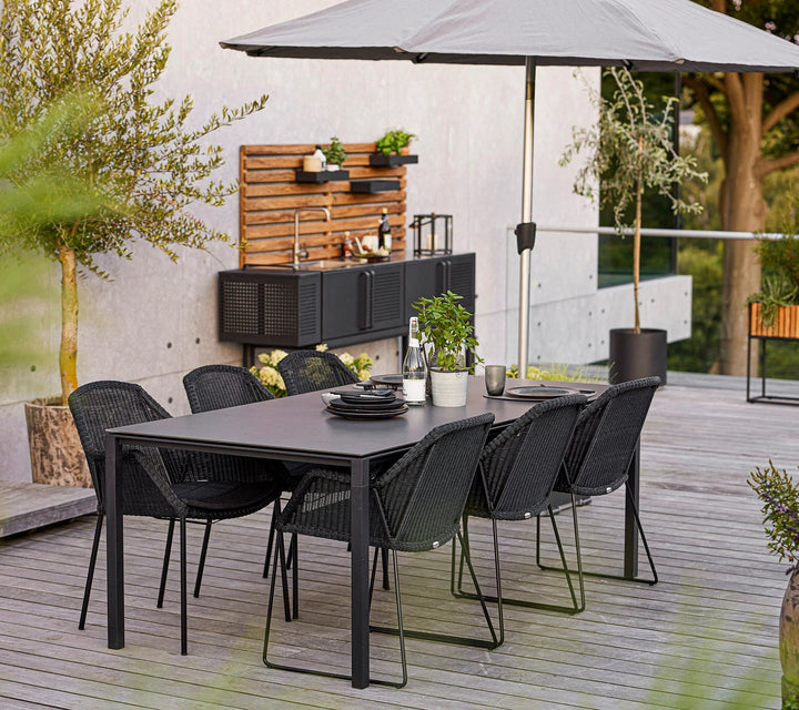 The Decorators: Scaun de exterior Cane-line Breeze Negru