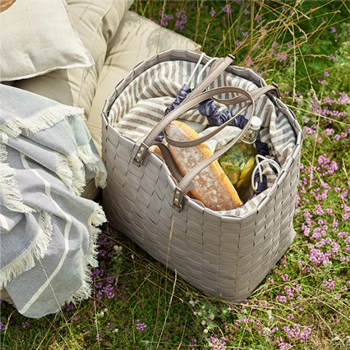 The Decorators: Cos Go! VOX