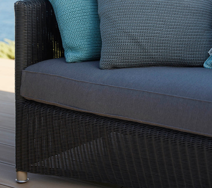The Decorators: Fotoliu Cane-line Diamond