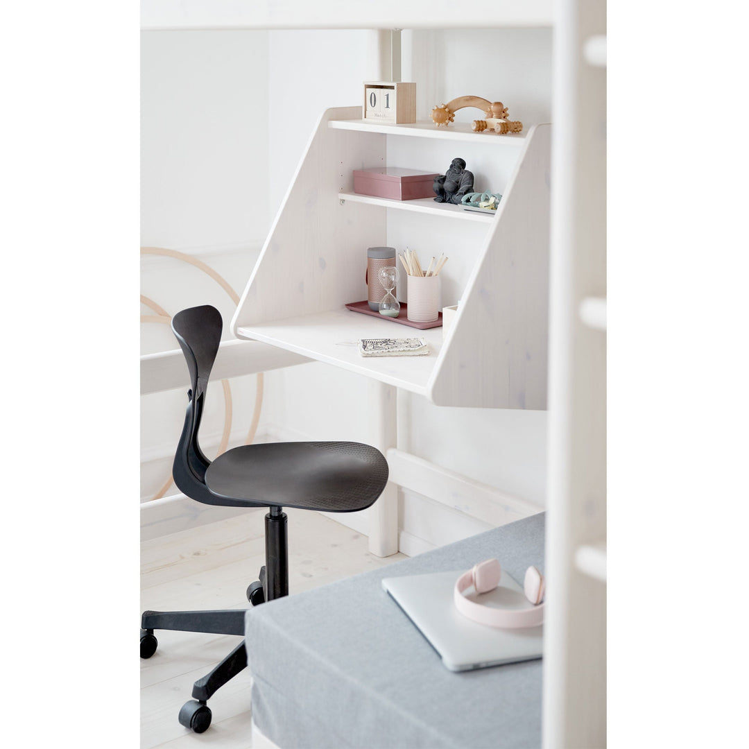 The Decorators: Pat inaltime 184 cm cu scara dreapta, birou si modul de dormit Flexa Classic 90x200 cm