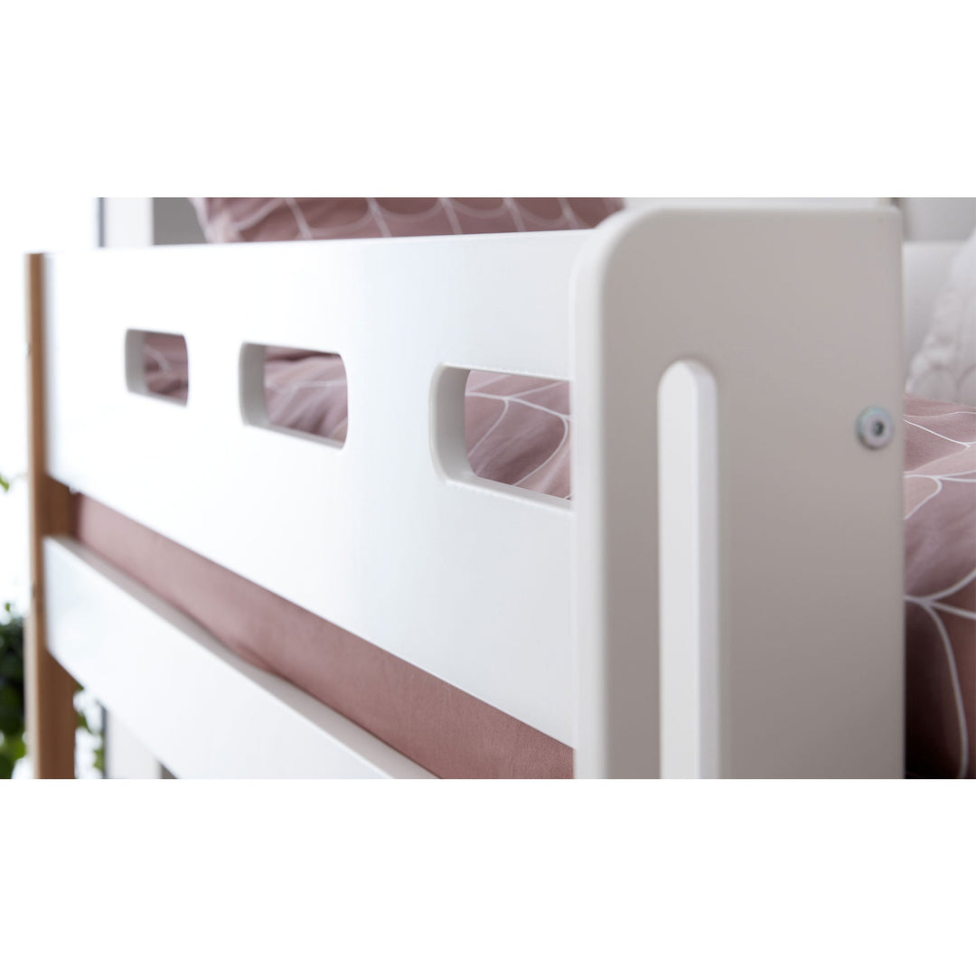 The Decorators: Paturi suprapuse inaltime 154 cm cu scara dreapta Flexa Nor 90x200 cm