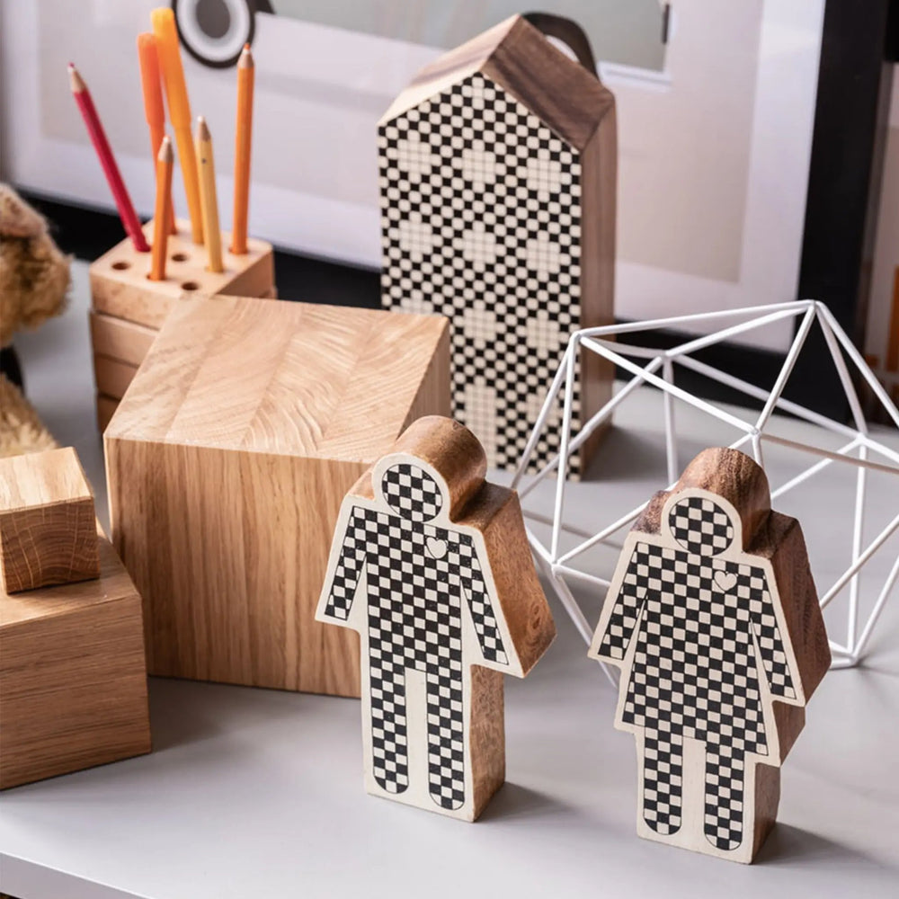 The Decorators: Figurina baiat VOX