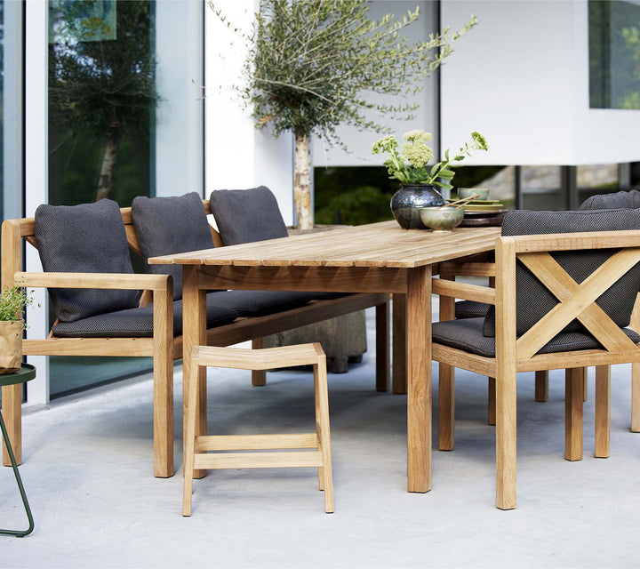 The Decorators: Masa de exterior Cane-line Grace 240x100 cm
