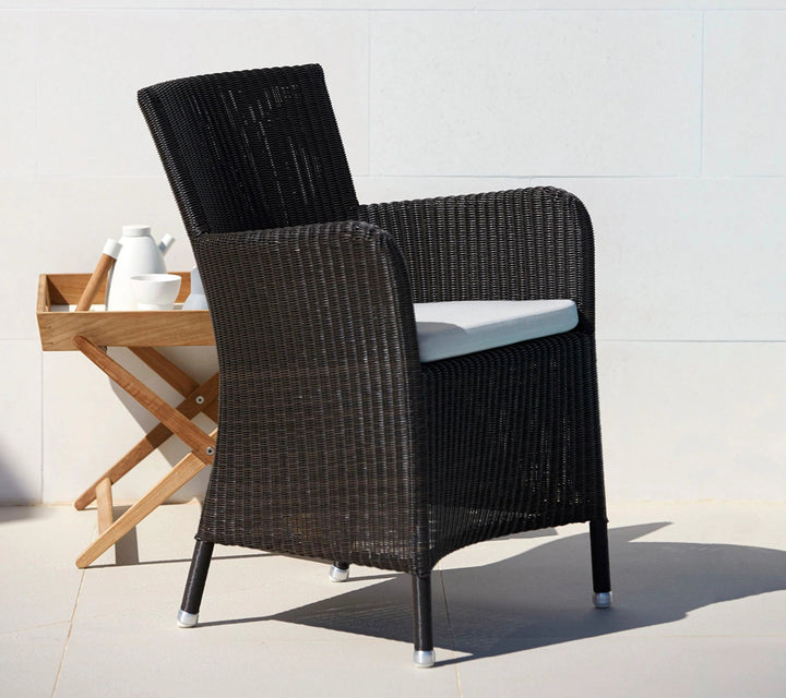 The Decorators: Scaun de exterior Cane-line Hampsted Taupe