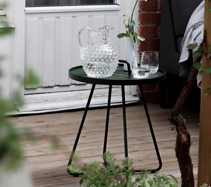 The Decorators: Masuta laterala medie Cane-line On-The-Move Dark rose