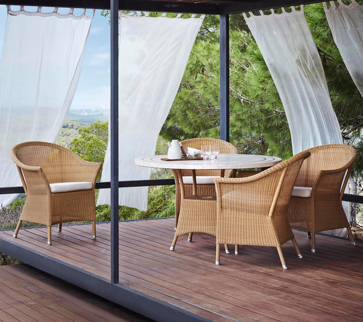 The Decorators: Scaun de exterior Cane-line Lansing Taupe