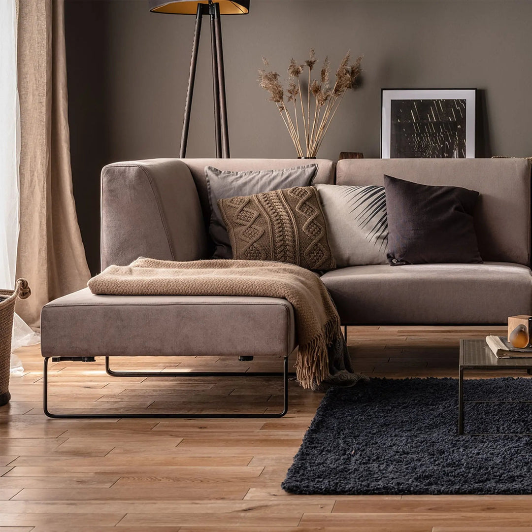 The Decorators: Modul fara brate VOX Pelo