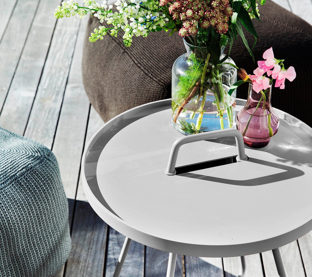 The Decorators: Masuta laterala medie Cane-line On-The-Move Dark rose