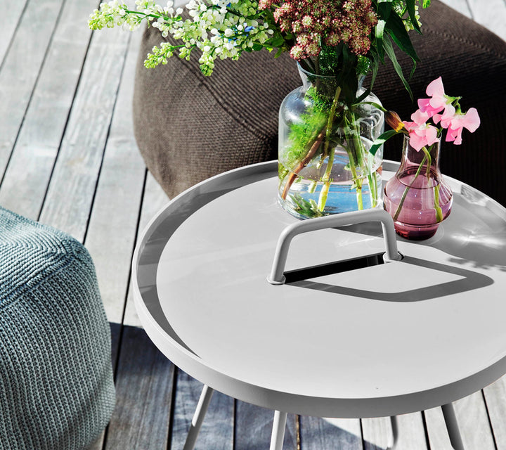The Decorators: Masuta laterala medie Cane-line On-The-Move Dark rose