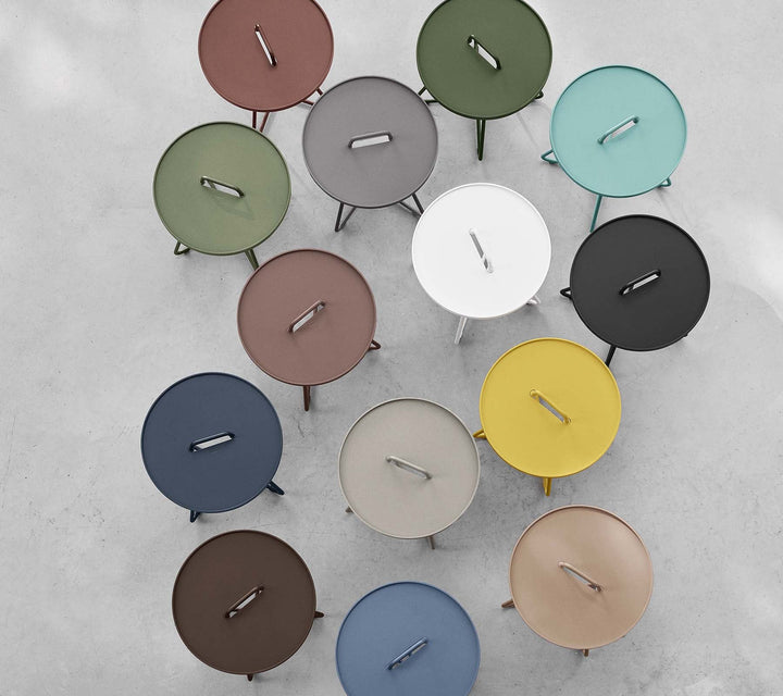 The Decorators: Masuta laterala medie Cane-line On-The-Move Dark rose