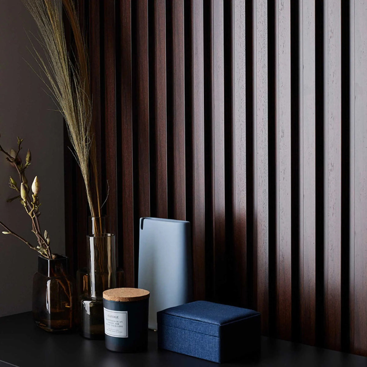 The Decorators: Profil stanga Linerio, M-Line Chocolate