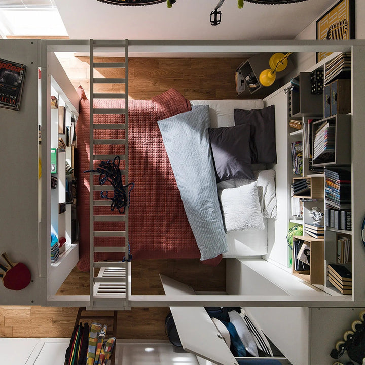 The Decorators: Scara verticala pentru pat cu baldachin VOX 4 You