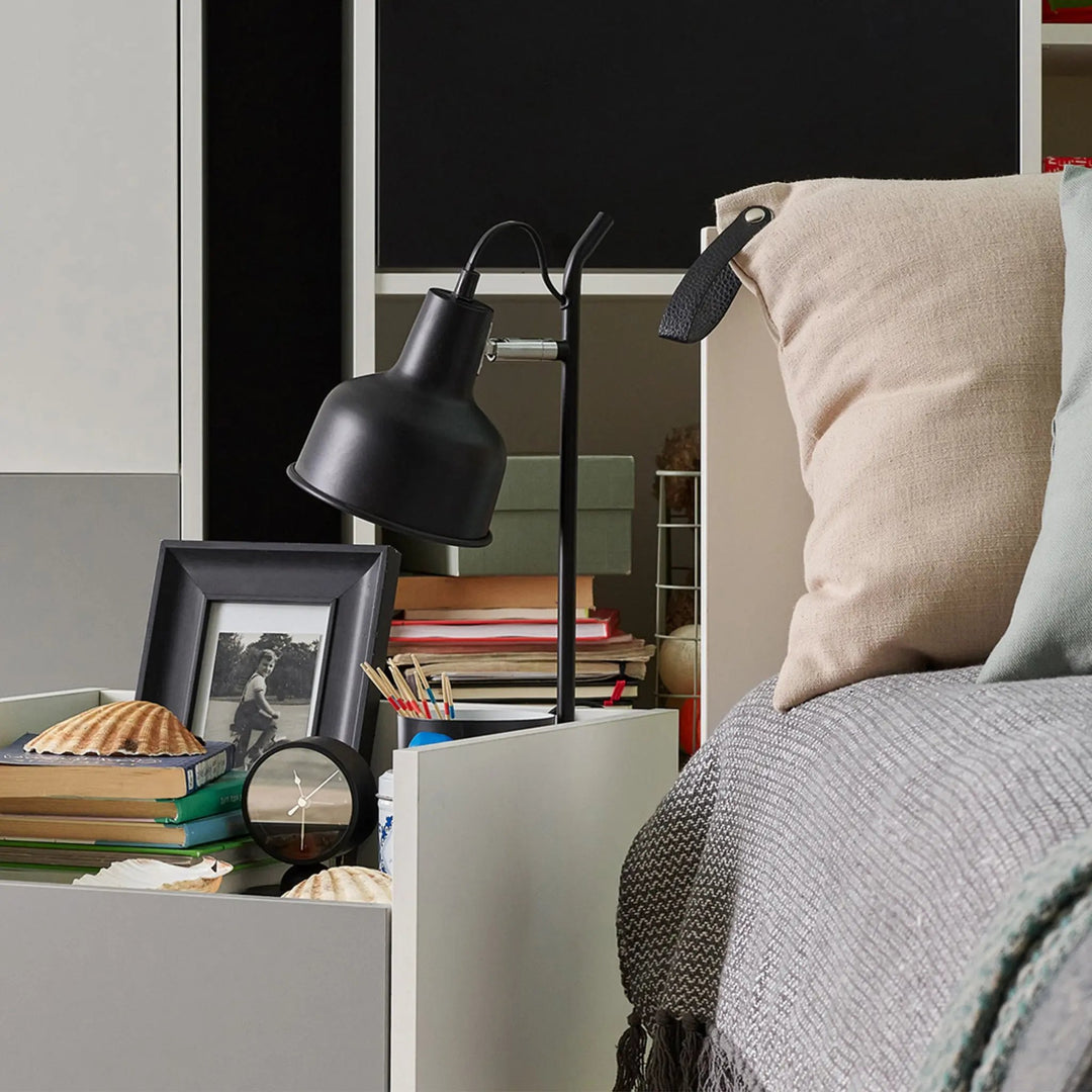 The Decorators: Veioza VOX Brit, negru