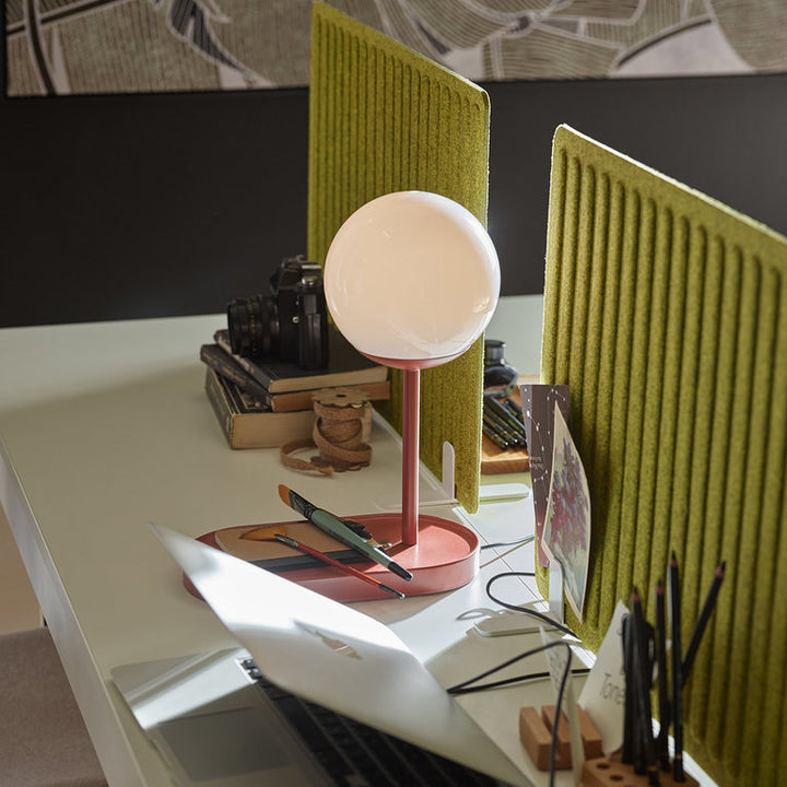 The Decorators: Veioza LED cu USB si suport telefon mobil VOX Bule, rosu