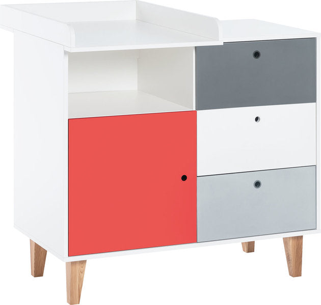 The Decorators: Unitate de infasat pentru comoda VOX Baby Concept