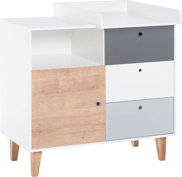 The Decorators: Unitate de infasat pentru comoda VOX Baby Concept