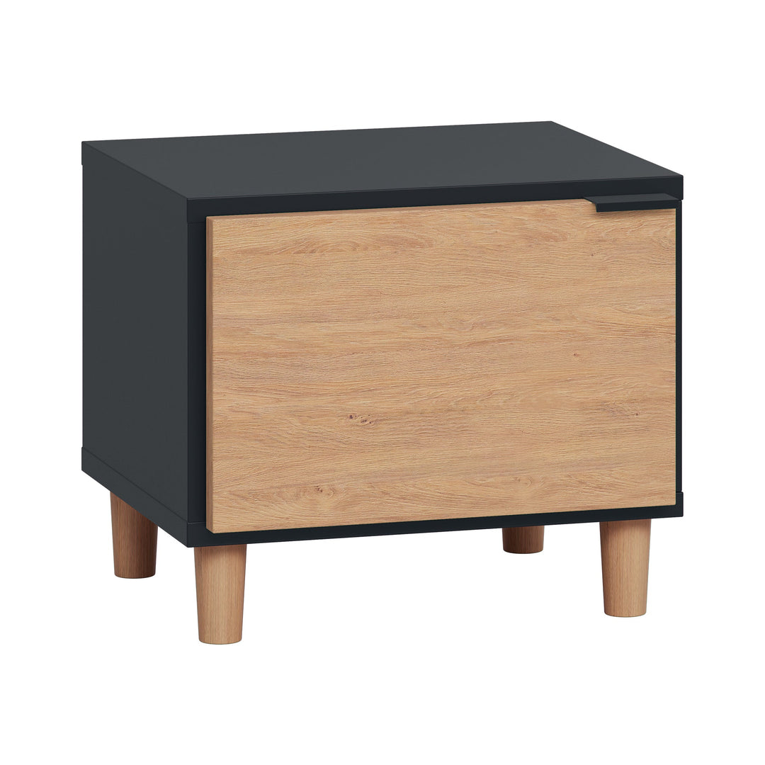 The Decorators: Noptiera cu usa VOX Simple