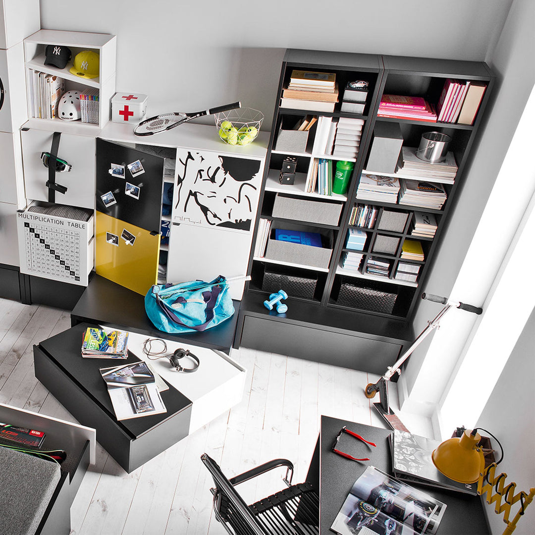 The Decorators: Etajera VOX Young Users