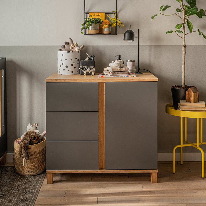 The Decorators: Comoda VOX Baby Altitude