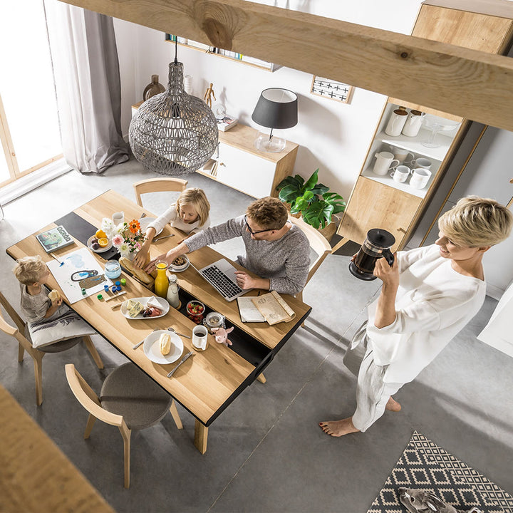 The Decorators: Vitrina VOX Nature