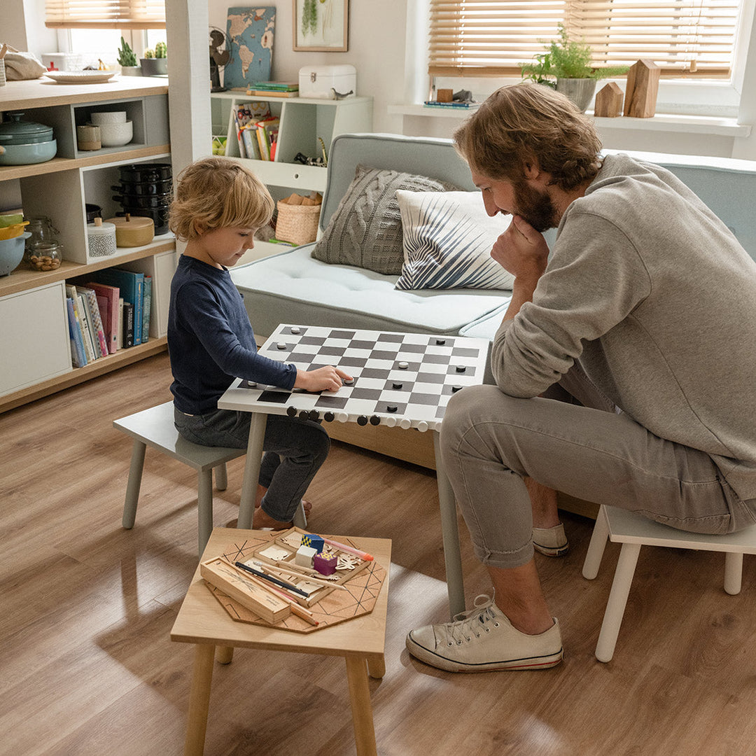 The Decorators: Set piese de joc pentru front decorativ metalic VOX Young Users Dame