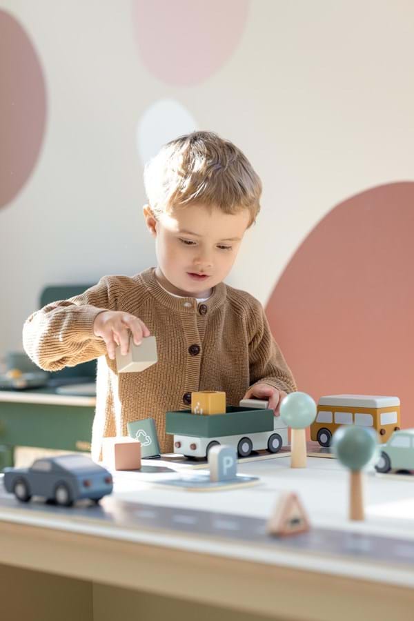 The Decorators: Jucarii Camion si Macara, Play, lemn de mesteacan, 26x15x5 cm